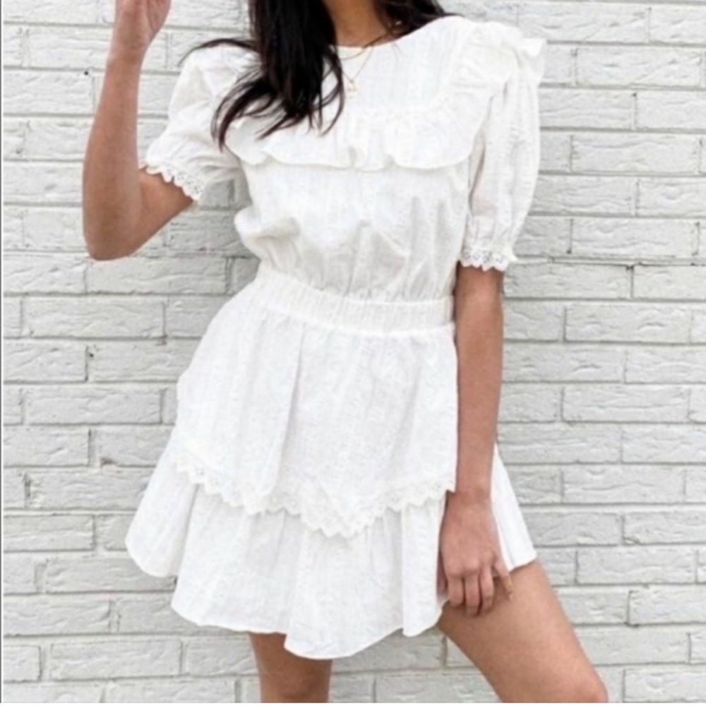 Free the Roses White Ruffle Dress puff short sleeves back keyhole dress Sz M